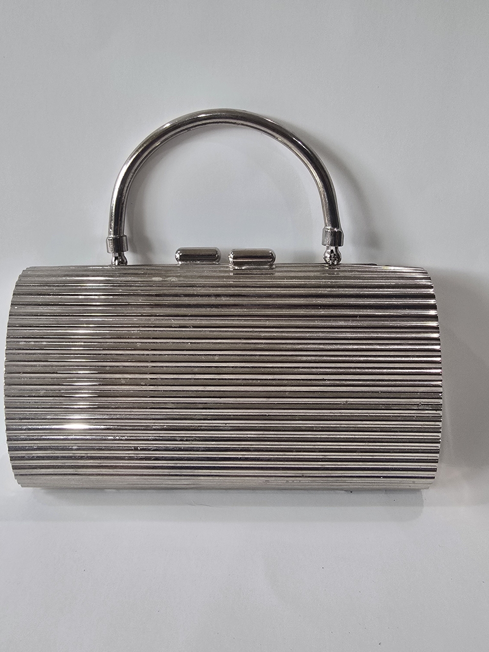 Vintage Metallic Ribbed Silver Top-Handle Clutch